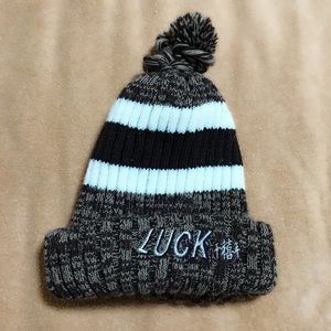 LUCK 🍀 Knit Pom Pom Beanie